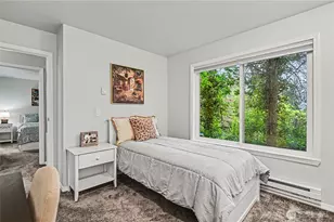 13616 NE 7th St, Bellevue, WA 98005 - Photo 22