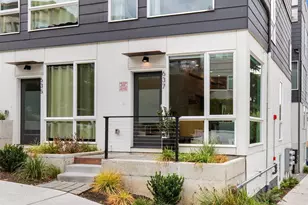 637 13th Ave E, Seattle, WA 98102 - Photo 2