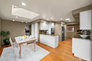 10501 39th Ave SW, Seattle, WA 98146 - Photo 40