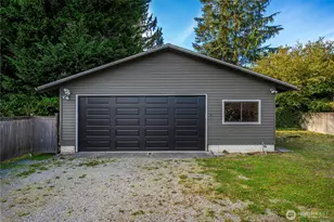 10501 39th Ave SW, Seattle, WA 98146 - Photo 32