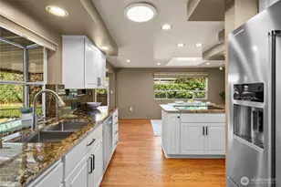 10501 39th Ave SW, Seattle, WA 98146 - Photo 14