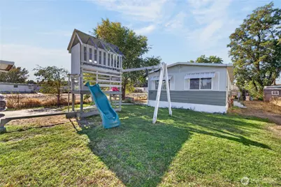 189 S 38th Ave #8, West Richland, WA 99353 - Photo 2