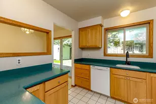 11216 SE 228th Pl, Kent, WA 98031 - Photo 12