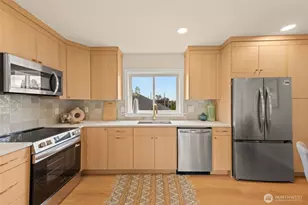 935 NW 61st St, Seattle, WA 98107 - Photo 8