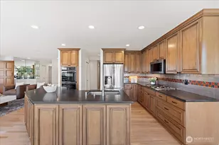 9095 SE 79th St, Mercer Island, WA 98040 - Photo 14