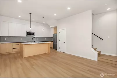3842 Linden Avenue N, Seattle, WA 98103 - Photo 6