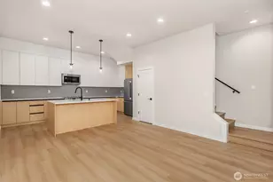 3842 Linden Ave N, Seattle, WA 98103 - Photo 6