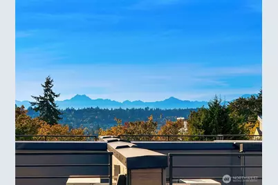 3842 Linden Avenue N, Seattle, WA 98103 - Photo 18