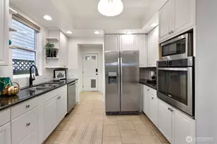 2311 E Columbia St, Seattle, WA 98122 - Photo 12