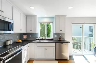 8504 29th Ave NW, Seattle, WA 98117 - Photo 10