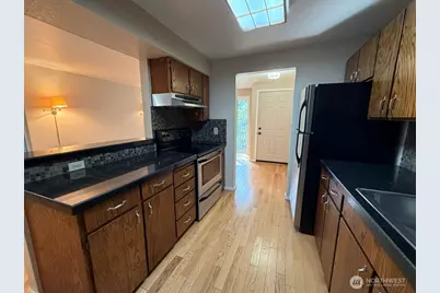 9474 Redmond Woodinville Road NE #A303, Redmond, WA 98052 - Photo 4