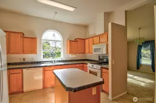 15912 Agate St SE, Yelm, WA 98597 - Photo 10