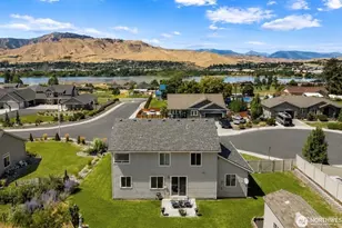 3113 NW Delcon Ct, East Wenatchee, WA 98802 - Photo 2