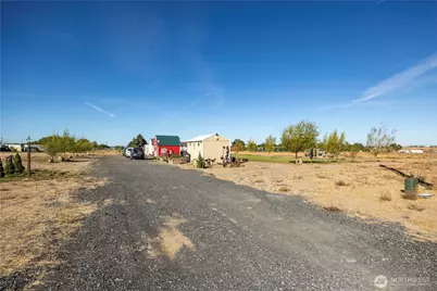 7814 Rd NE D.7, Moses Lake, WA 98837 - Photo 4