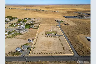 7814 Rd NE D.7, Moses Lake, WA 98837 - Photo 2