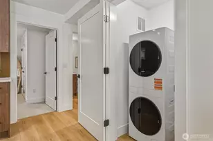 1218 NE 103rd St, Seattle, WA 98125 - Photo 36
