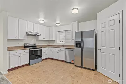 3175 Shaw Street, DuPont, WA 98327 - Photo 6
