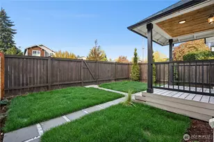 9244 Dayton Ave N, Seattle, WA 98103 - Photo 34