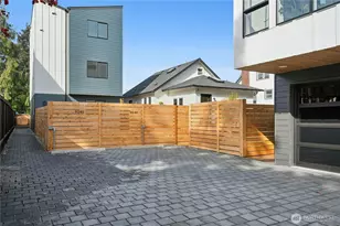 9244 Dayton Ave N, Seattle, WA 98103 - Photo 24