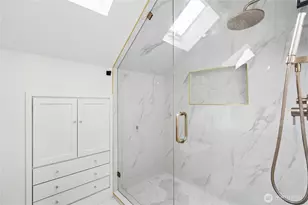 9244 Dayton Ave N, Seattle, WA 98103 - Photo 20