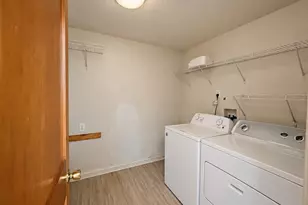 5813 E M St, Tacoma, WA 98404 - Photo 10