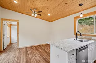 1836 Hazel Dell Rd, Castle Rock, WA 98611 - Photo 10