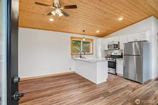 1836 Hazel Dell Rd, Castle Rock, WA 98611 - Photo 6