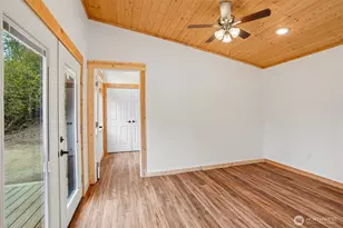 1836 Hazel Dell Rd, Castle Rock, WA 98611 - Photo 4