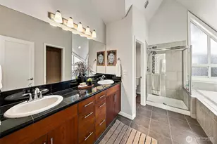 1512 Taylor Ave N, Seattle, WA 98109 - Photo 16