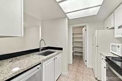 14405 NE 32nd Street #K-304, Bellevue, WA 98005 - Photo 4