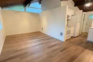15801 Larch Way, Lynnwood, WA 98087 - Photo 2