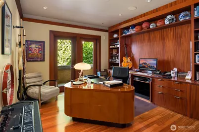 415 Shoreland Drive SE, Bellevue, WA 98004 - Photo 18