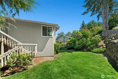 4679 144th Place SE, Bellevue, WA 98006 - Photo 32