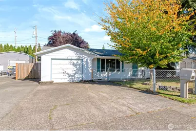 359 Douglas St, Longview, WA 98632 - Photo 1
