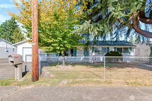 359 Douglas St, Longview, WA 98632 - Photo 2
