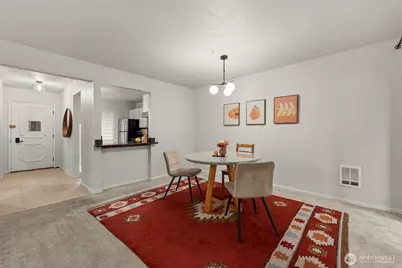 1622 103rd Place NE #L2, Bellevue, WA 98004 - Photo 8