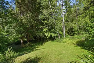 19926 40th Pl NE, Lake Forest Park, WA 98155 - Photo 32