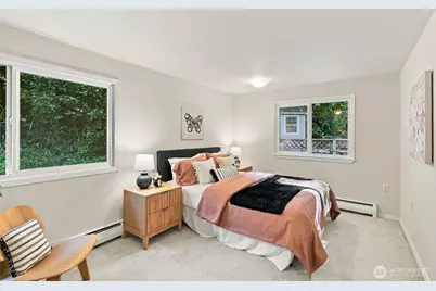 19926 40th Place NE, Lake Forest Park, WA 98155 - Photo 20