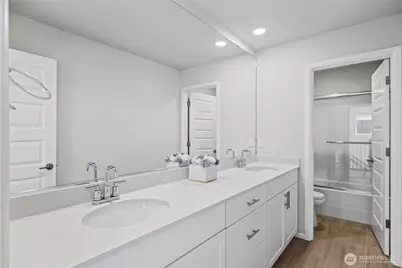 20908 SE 42nd Dr, Bothell, WA 98021 - Photo 32