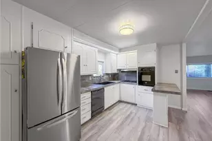 2101 S 324th St, Federal Way, WA 98003 - Photo 10