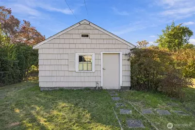 324 18th Street NW, Puyallup, WA 98371 - Photo 28