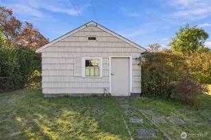 324 18th St NW, Puyallup, WA 98371 - Photo 28