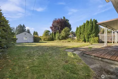 324 18th Street NW, Puyallup, WA 98371 - Photo 32