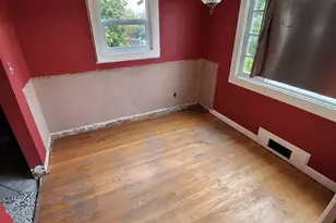 742 N 77th St, Seattle, WA 98103 - Photo 8