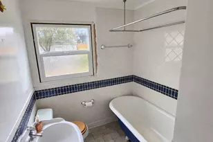 742 N 77th St, Seattle, WA 98103 - Photo 10