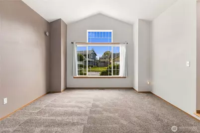 907 130th St E, Tacoma, WA 98445 - Photo 8