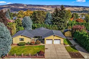2567 Lemaister Ave, Wenatchee, WA 98801 - Photo 2
