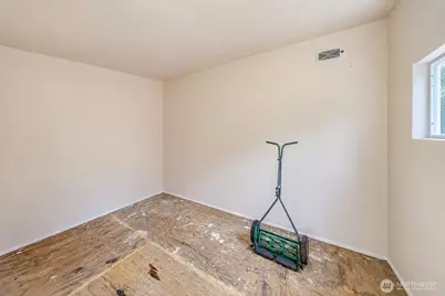 5522 NE 193rd Street, Lake Forest Park, WA 98155 - Photo 18