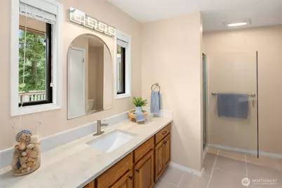 13233 SE 51st Place, Bellevue, WA 98006 - Photo 28