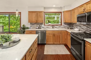 13233 SE 51st Pl, Bellevue, WA 98006 - Photo 14